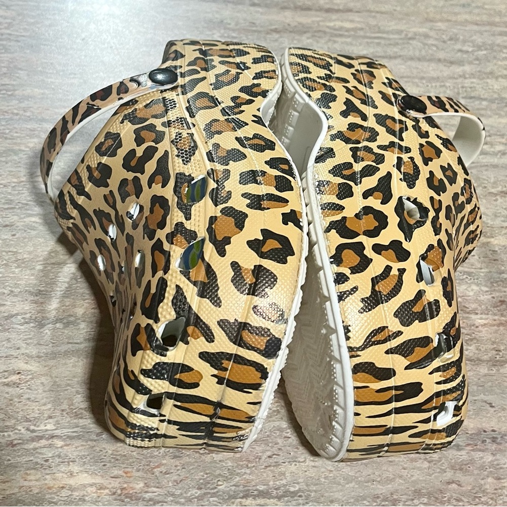 Animal Print (Leopard Print) Platform Clogs - image 5